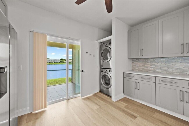 Building Photo - 3124 SW 49th St