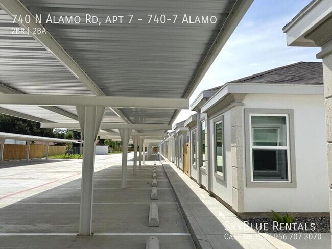 Building Photo - 740 N Alamo Rd