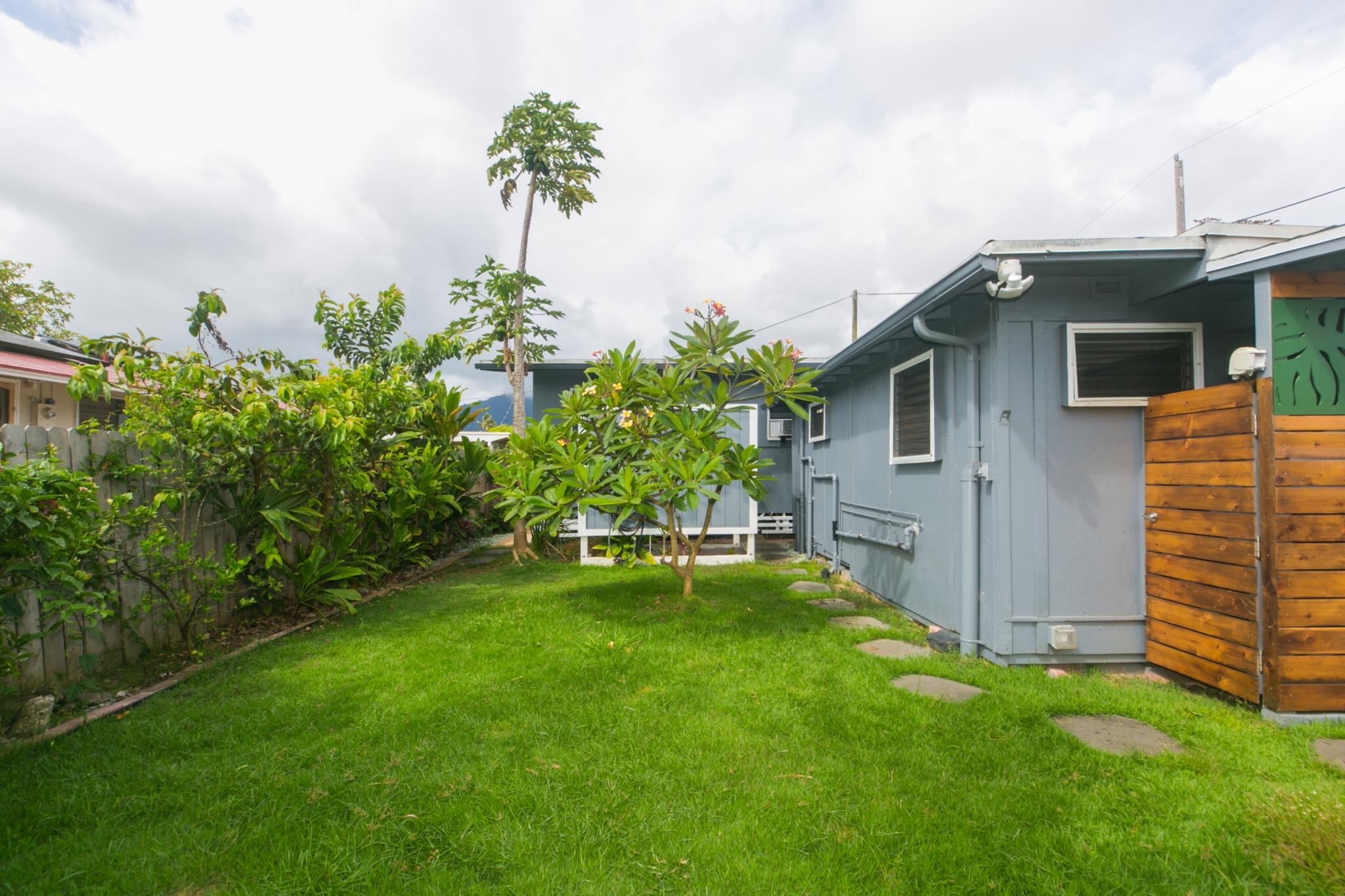 Building Photo - 45-138 Waikalua Rd