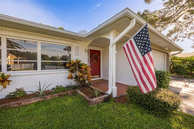 Building Photo - 795 San Salvador Dr