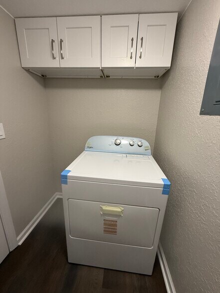 Laundry - 705 Boardwalk Dr
