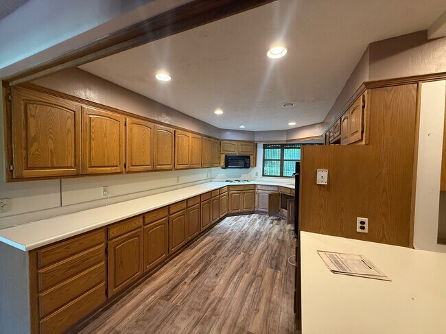 Building Photo - 8300 NW 15th St