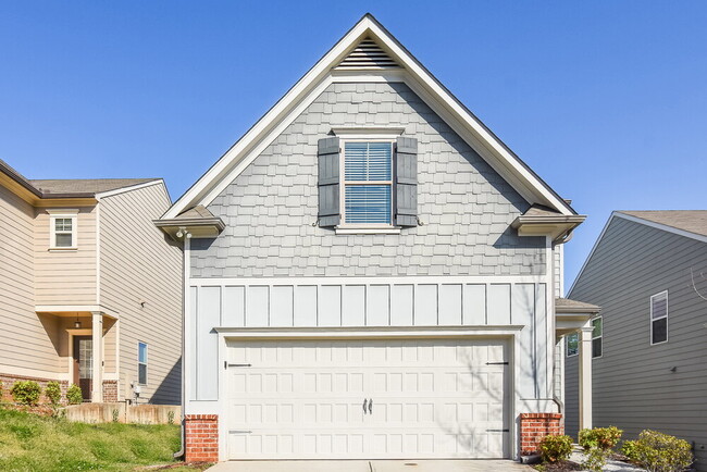 Building Photo - 123 Fern Walk