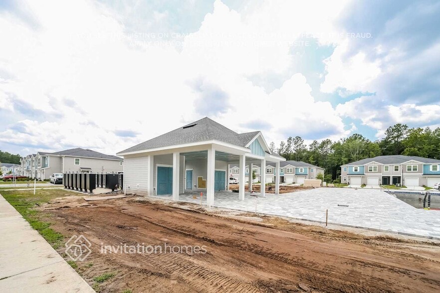 Building Photo - 635 Cherry Ridge Dr