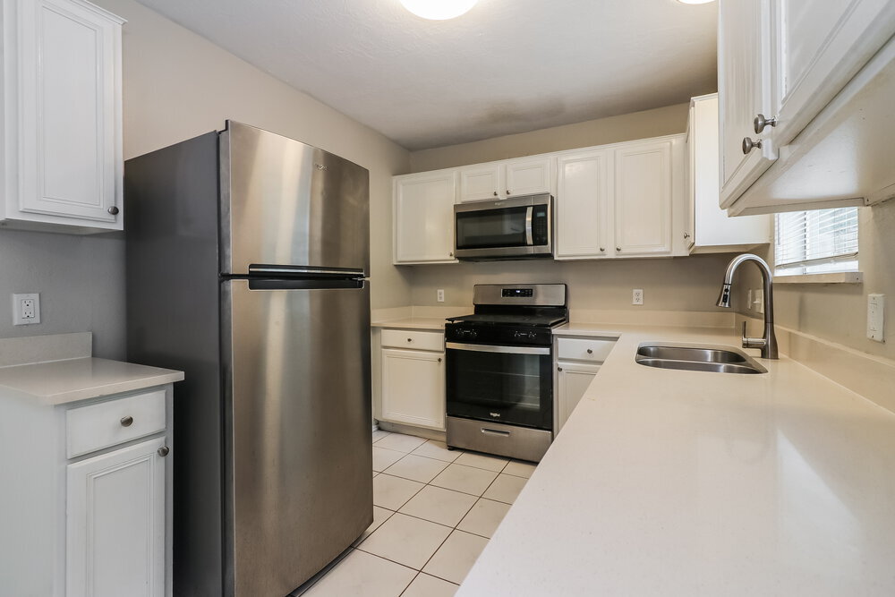 Building Photo - 8815 Roaring Point Dr
