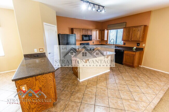 Building Photo - 3522 S 81st Dr