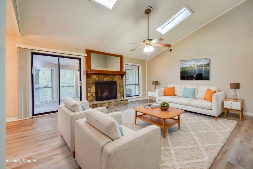 Building Photo - 4902 N Redan Cir