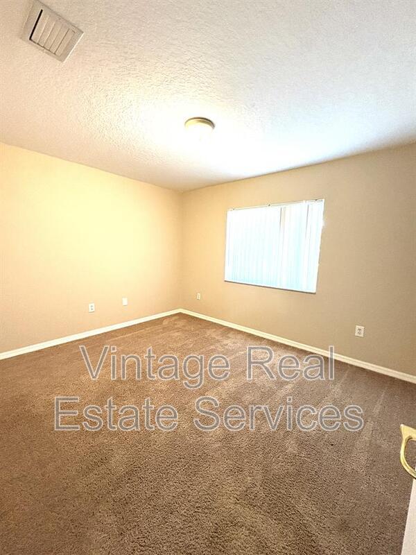 Building Photo - 13029 Bridleford Dr