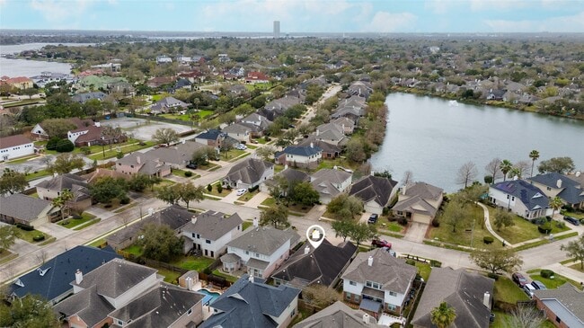 Building Photo - 1631 Crescent Shores Ln