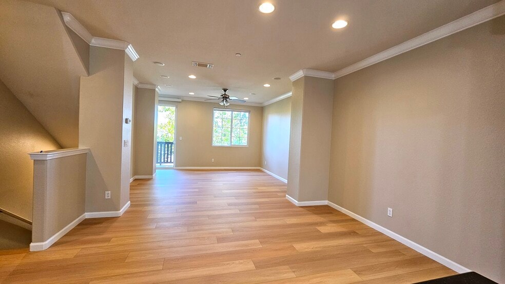 2nd Floor, Living Dining - 5962 Lugano Via