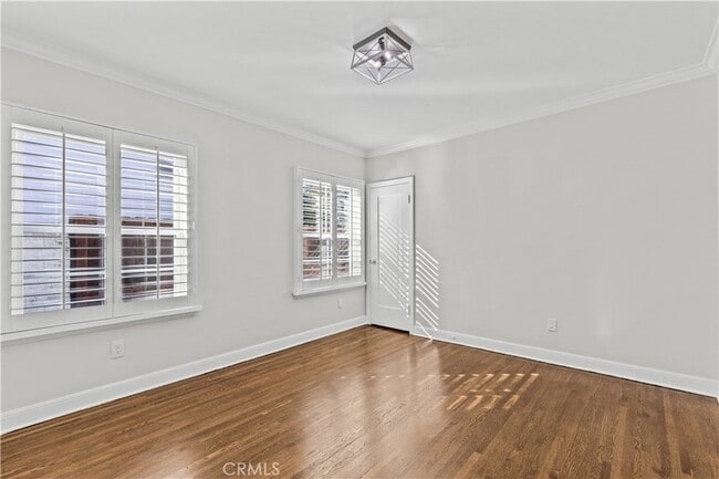 Building Photo - 11147 Hortense St