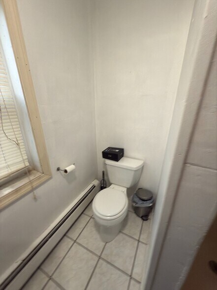 Primary Photo - 26 Greylock Rd