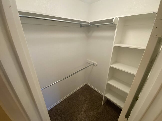 Building Photo - 6012 Remington N Cir