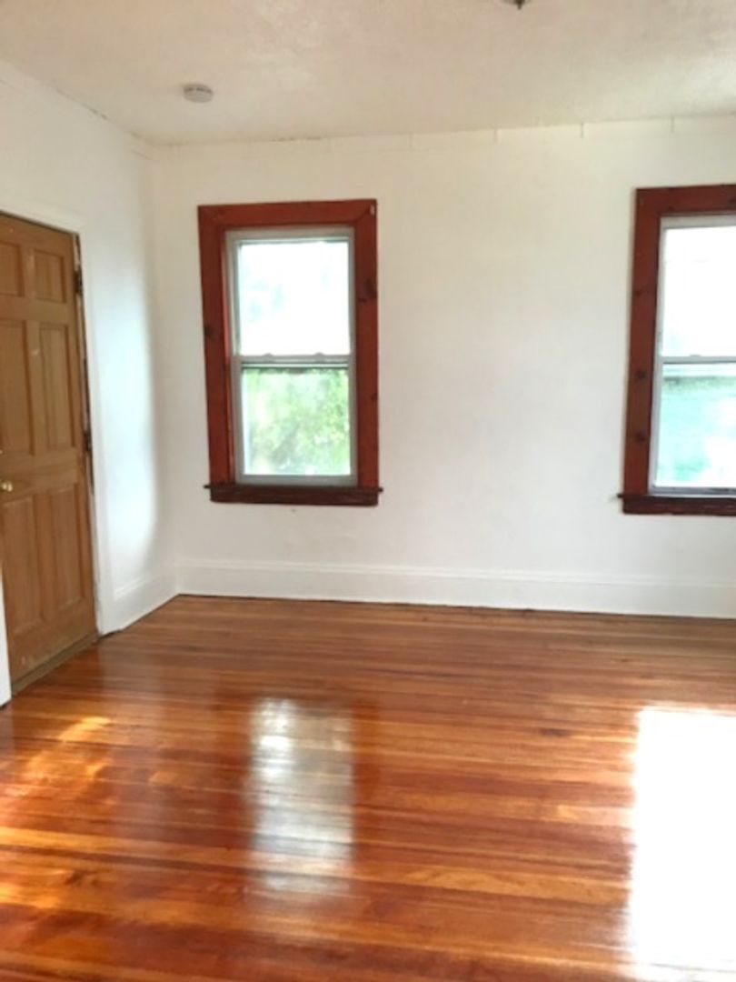 Building Photo - 4 Osborn St