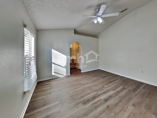 Building Photo - 7251 Lawn Tennis Ln