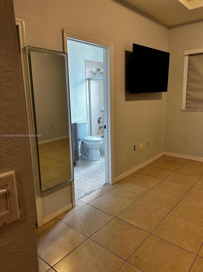 Building Photo - 8526 NW 107th Passage