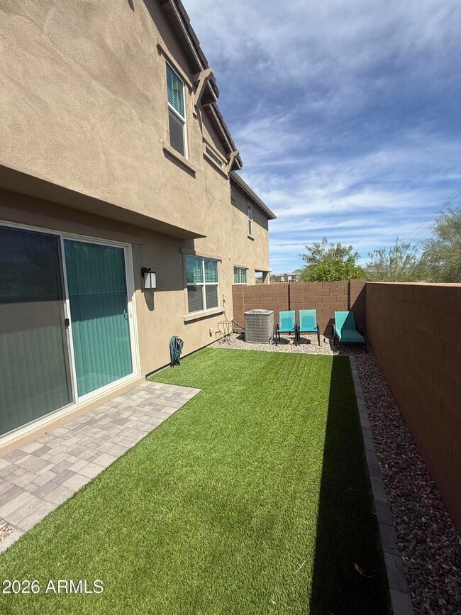 Building Photo - 5835 E Rose Garden Ln