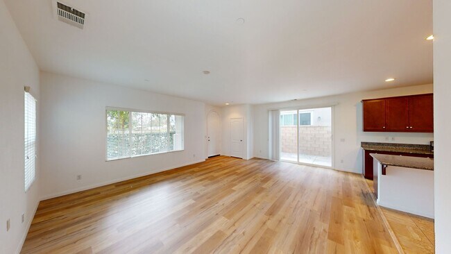 Building Photo - Available Now: Cozy 4 Bedroom 2.5 Bath Home in Rancho Cucamonga.