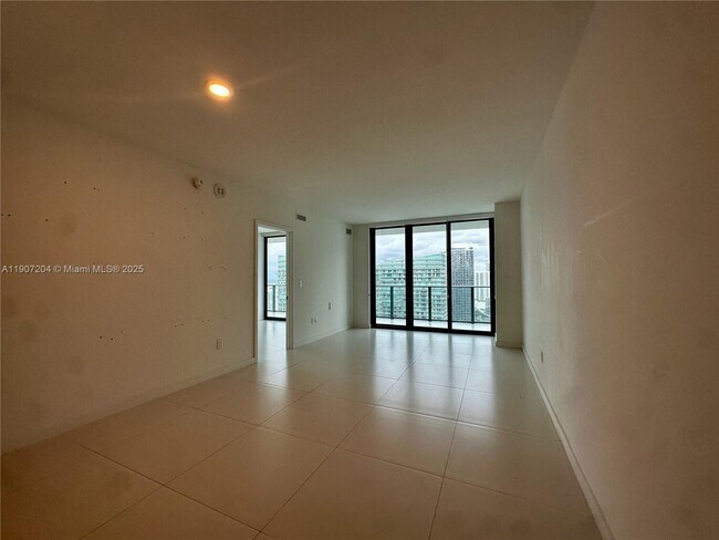 Building Photo - 1300 S Miami Ave