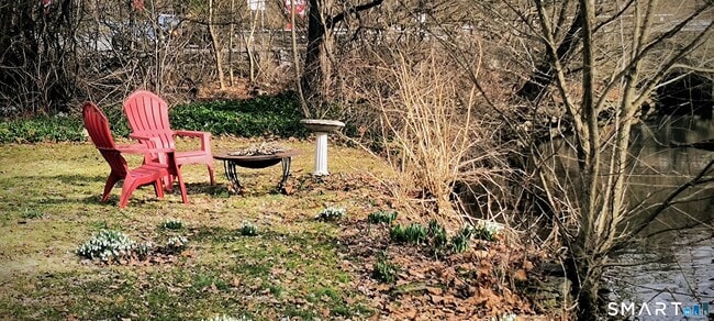 Building Photo - 21b Hoydens Hill Rd