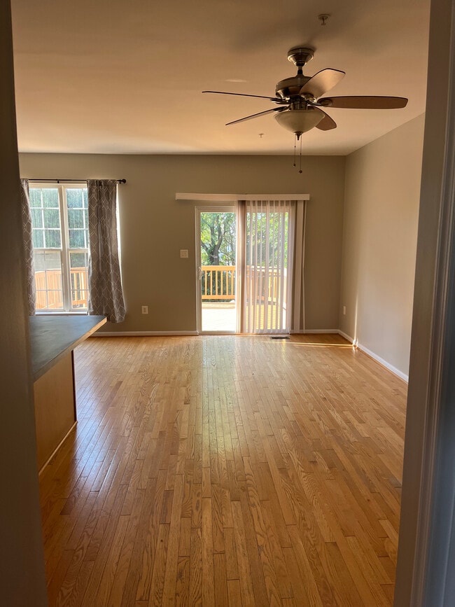 Building Photo - 2562 Carrington Way