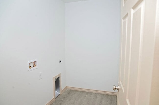 Building Photo - 1325 Bajada St