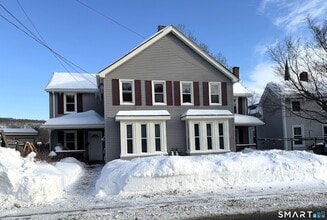 Building Photo - 131-133-133 Willow St