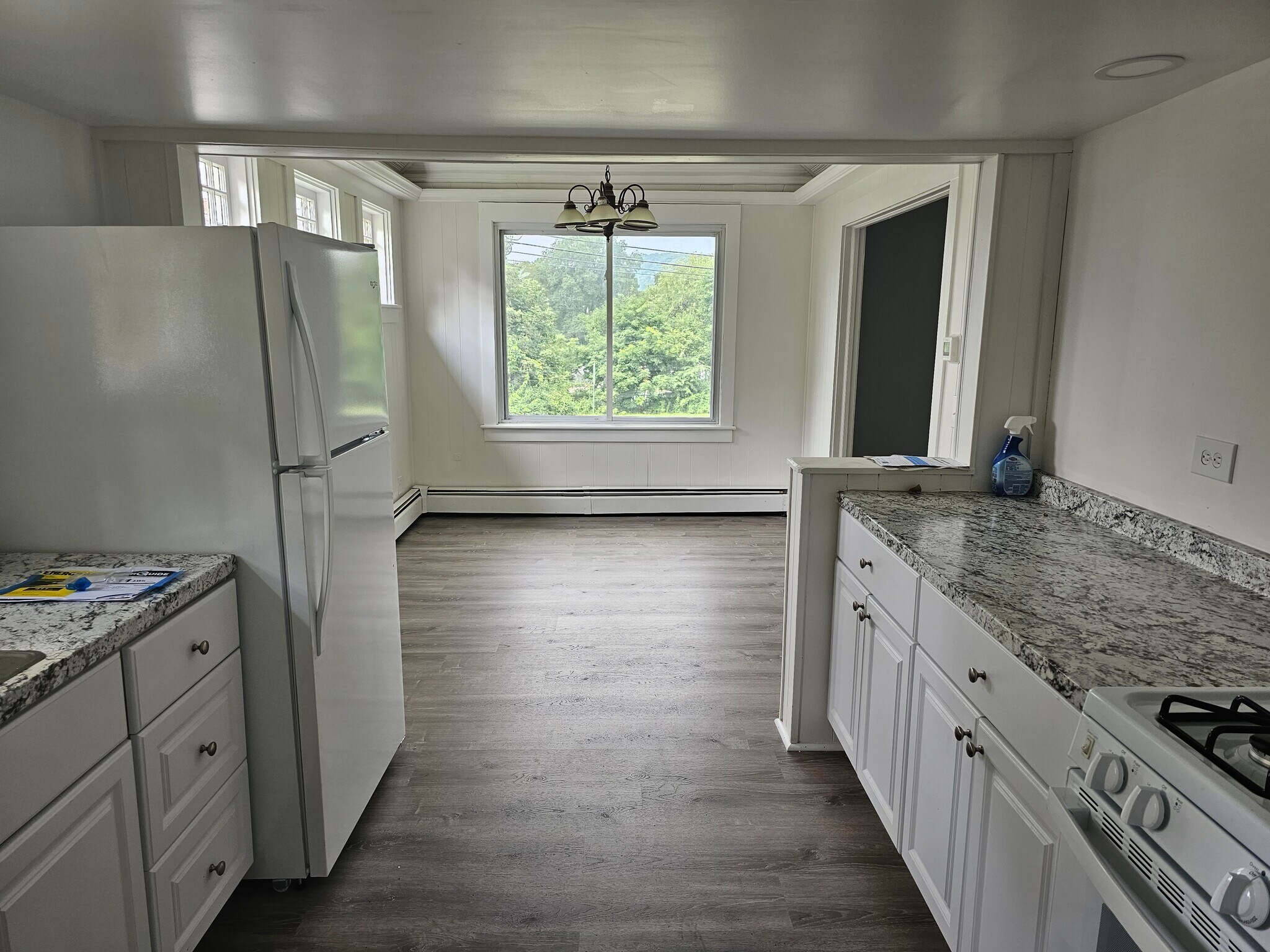 Building Photo - 53 Grove St