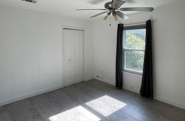 Building Photo - 1848 N Rocheblave St