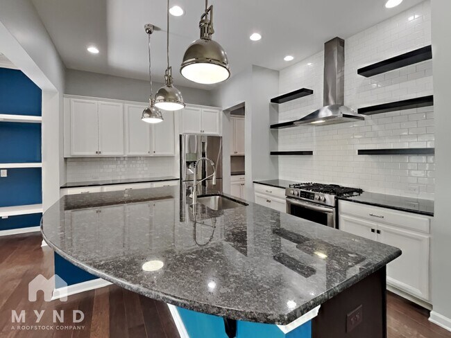 Building Photo - 1653 Pasture Hills Dr