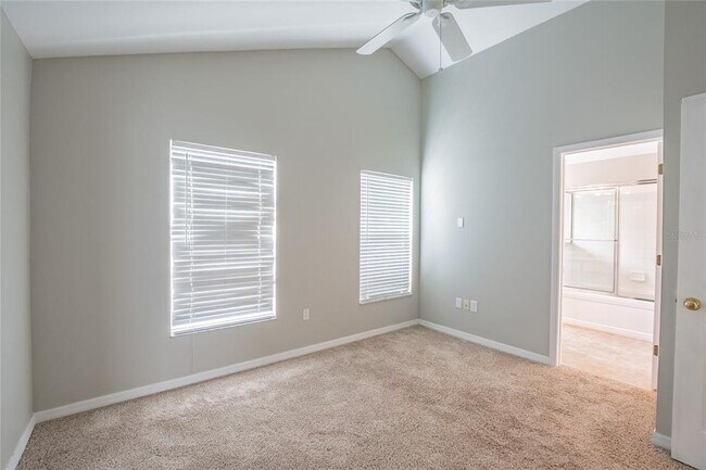 Building Photo - 9917 Brompton Dr