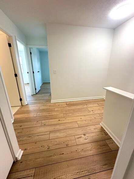 Building Photo - 7614 Pons Ln