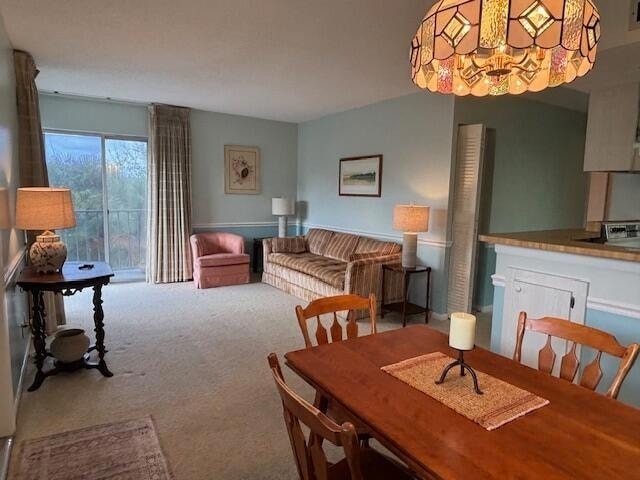 Building Photo - 1805 Fairview Villas Dr