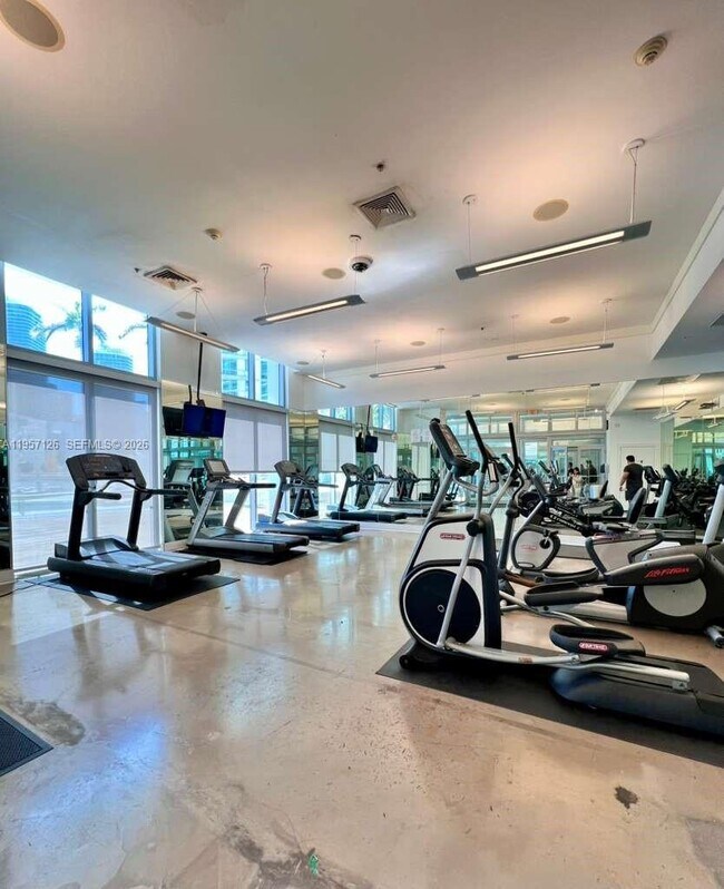 Building Photo - 90 SW 3rd St