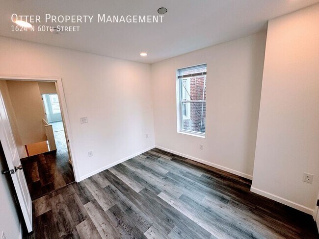 Building Photo - 1624 N 60th St