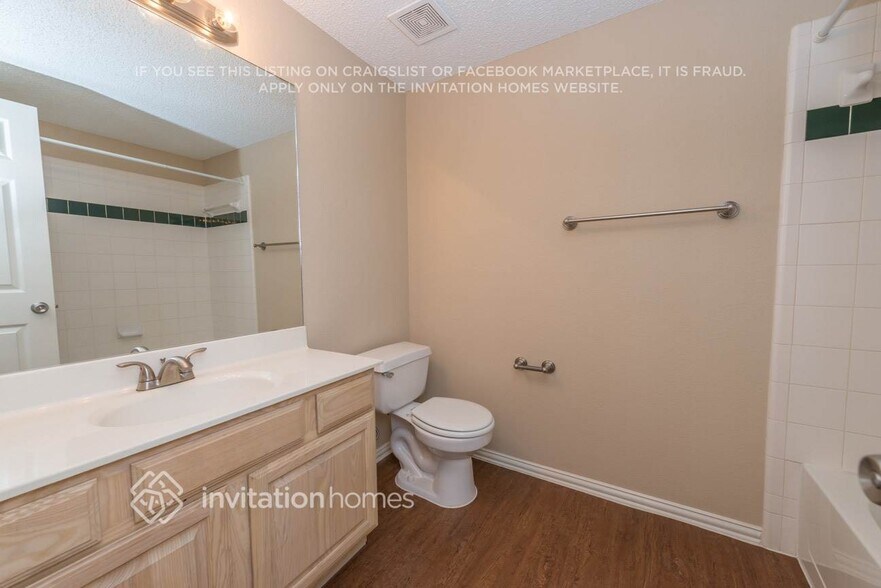 Building Photo - 5010 Ridgefield Ct