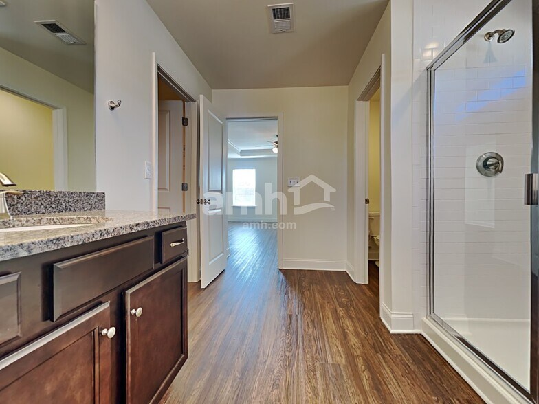 Building Photo - 201 Rivulet Dr
