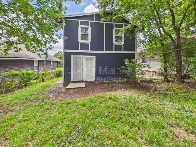 Building Photo - 4417 Wayne Ave