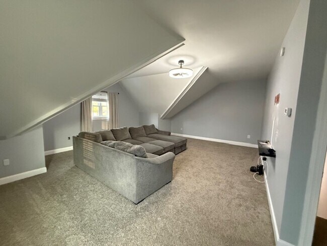 Building Photo - Welcome to Southwest Plantation