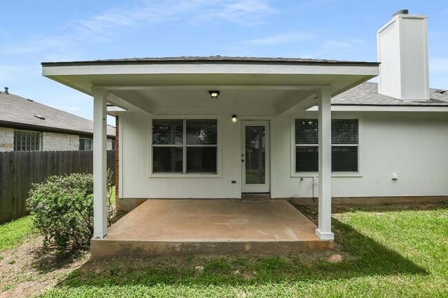 Building Photo - 2112 Mir Woods Dr