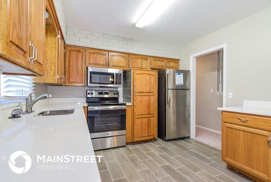 Building Photo - 15908 E 38th St S