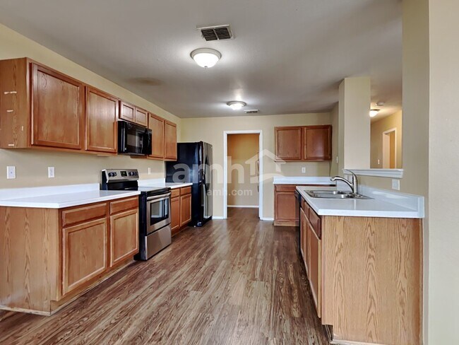 Building Photo - 1836 Elk Lake Tr