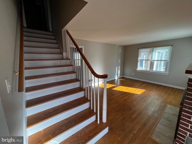 Building Photo - 770 S Lincoln St