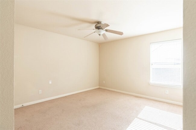Building Photo - 2824 Gooseberry Dr
