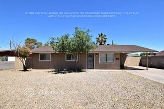 Building Photo - 955 S Pioneer