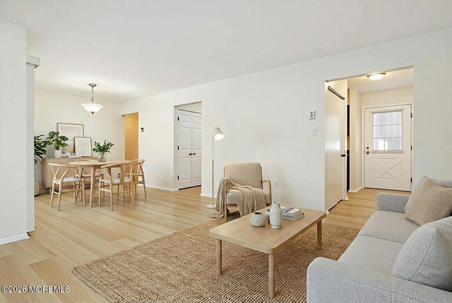 Building Photo - 38 Medford Ct