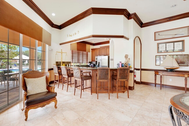 Building Photo - 2568 Gardens Pkwy