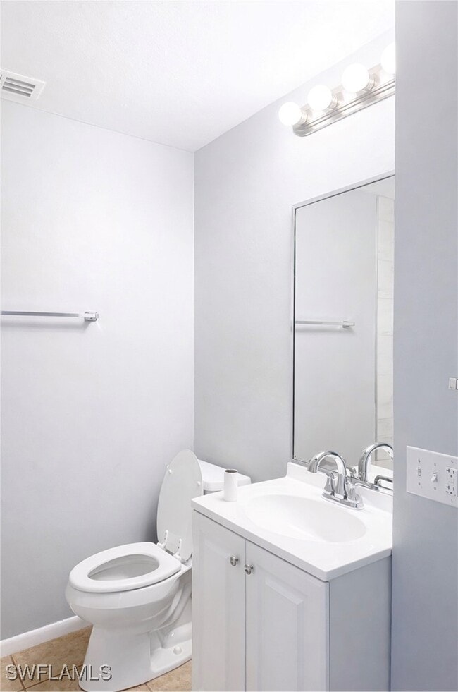 Building Photo - 5364 16th Pl SW