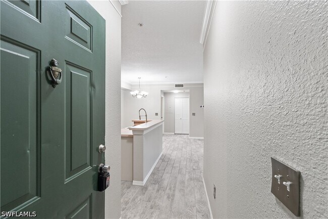 Building Photo - 11561 Villa Grand