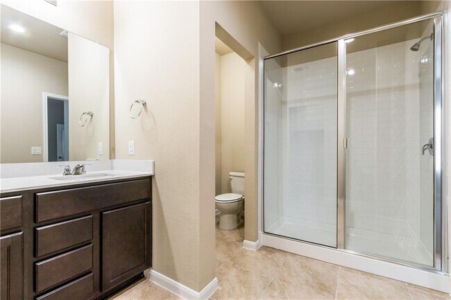 Building Photo - 6608 San Isidro Dr